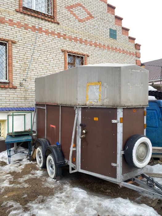 Продам коневозку германский