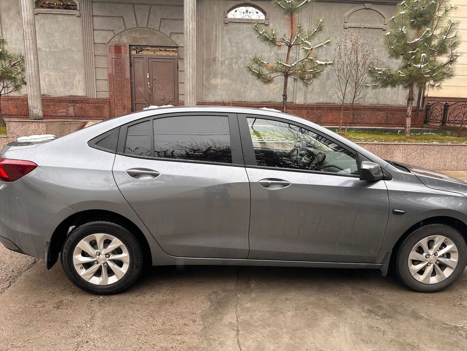 Onix автомобиль продается