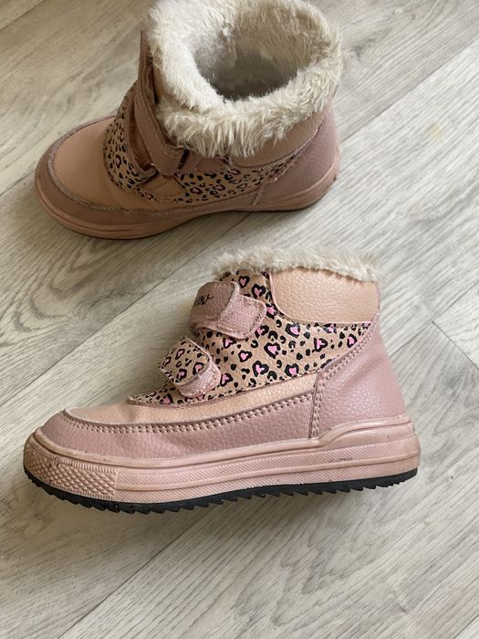 Обувь на девочку