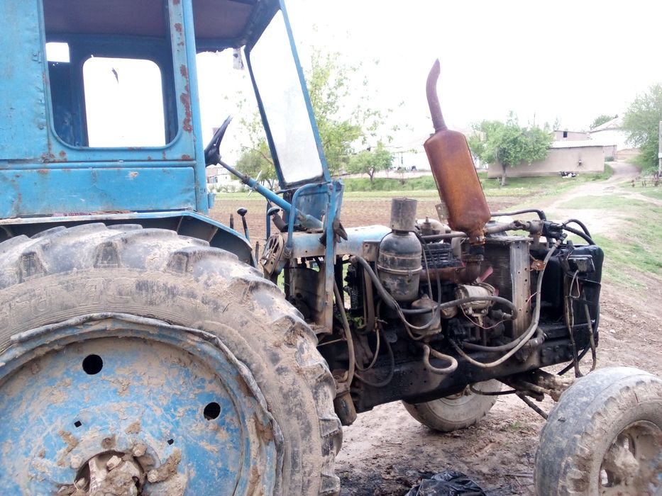 Срочний Т28 сотилади МТЗ матор МТЗ саталит куйилган.