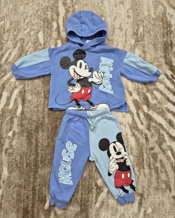 Trening H&M cu Mickey