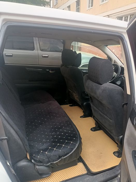 Toyota Ipsum,2004 год