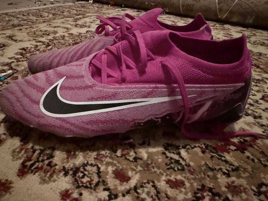 Фиолетовые фантомы найк