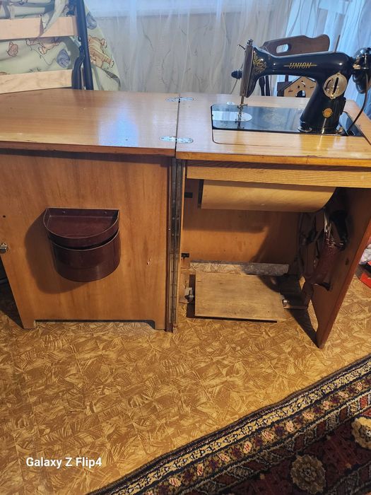 Крачна шевна машина