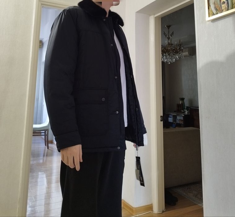 Продам зимнюю куртку