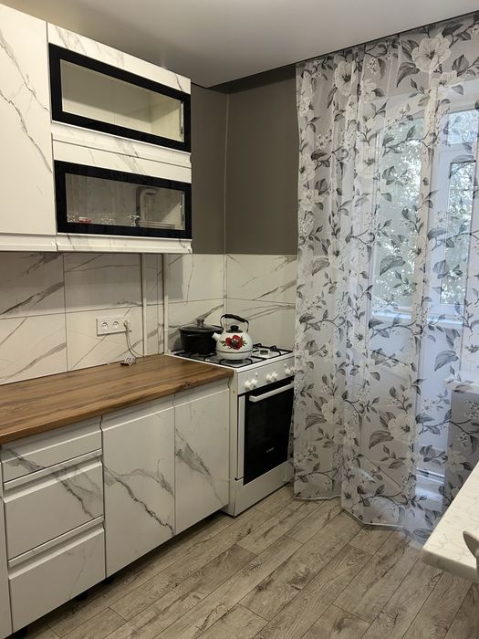 1 ком . 4 мкр , на часы