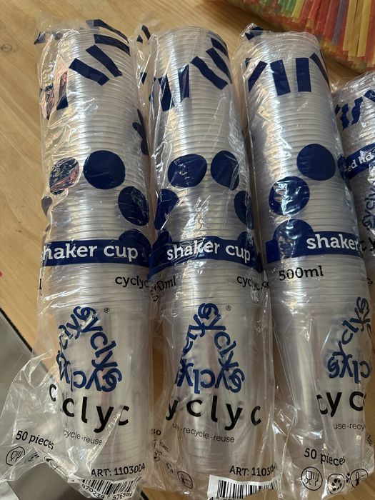 Стакан с крышкой