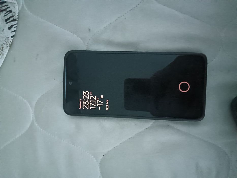 Продам телефон редми