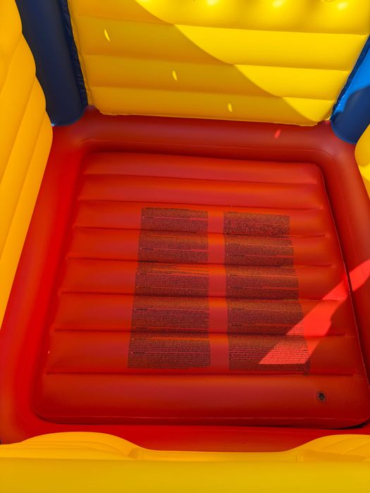 Детски надоваем батут