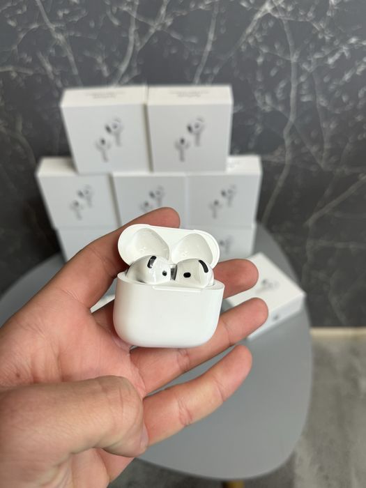 AirPods gen 4 ANC top