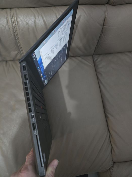 Laptop Lenovo T460, i5-6300, 8gb ram, ssd 128gb, bat 3 ore