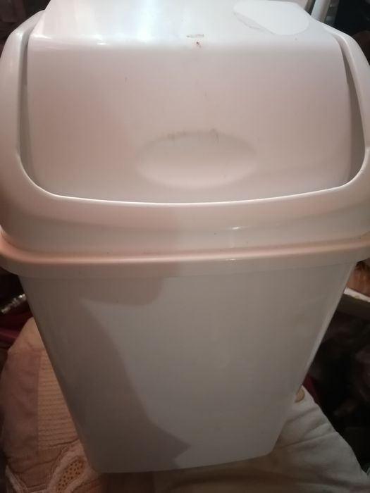 Урны/мусорки 2 шт бу