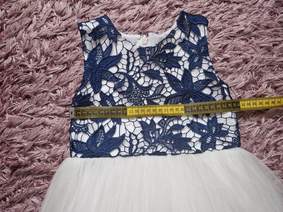 Rochie fetite. Bust 29cm×2 . Lungime 60cm