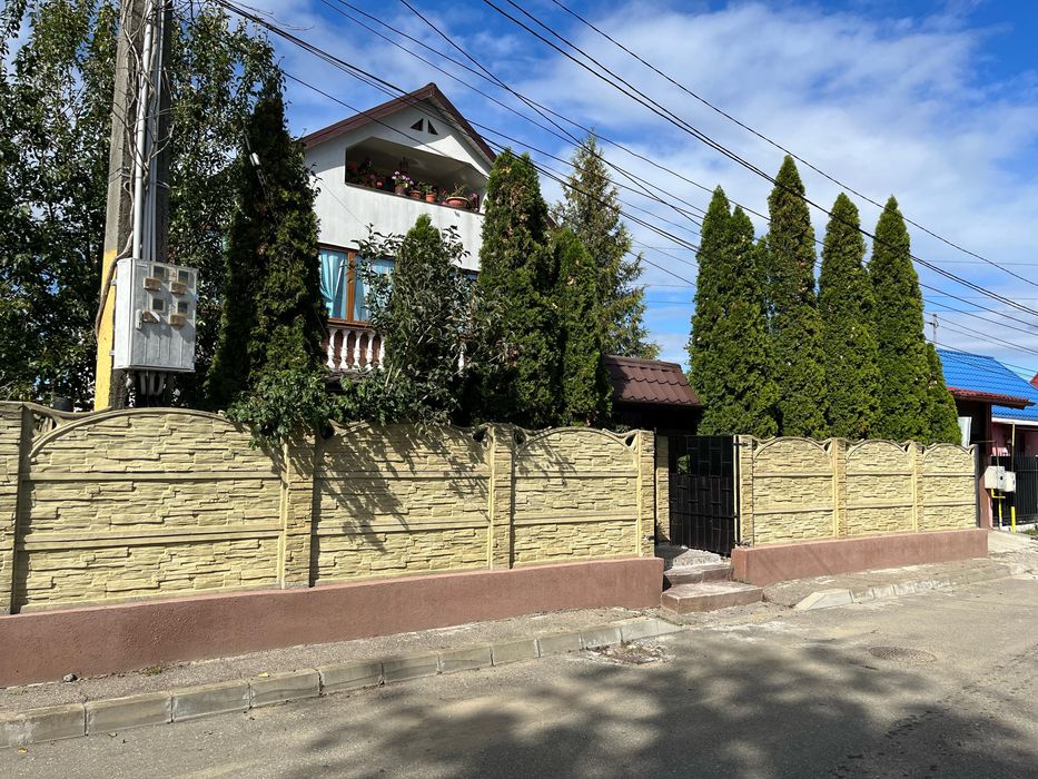 Vila P+E+M de vanzare in Bacau