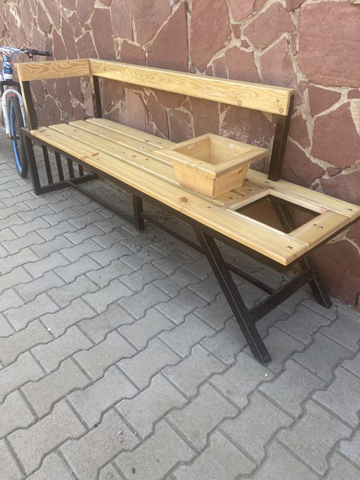 Лавочка , скамья..