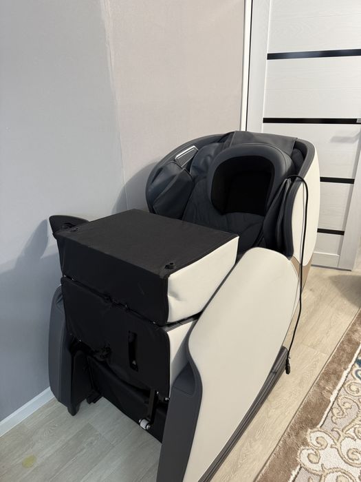 Продам массажное кресло