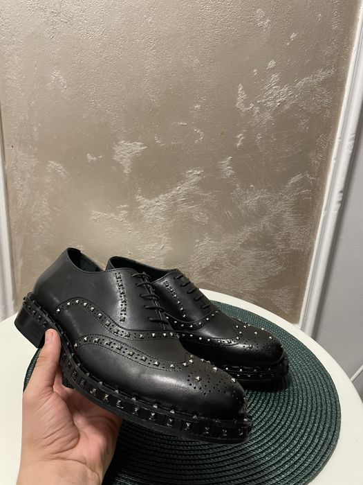 Pantofi Eleganți Valentino Garavani!