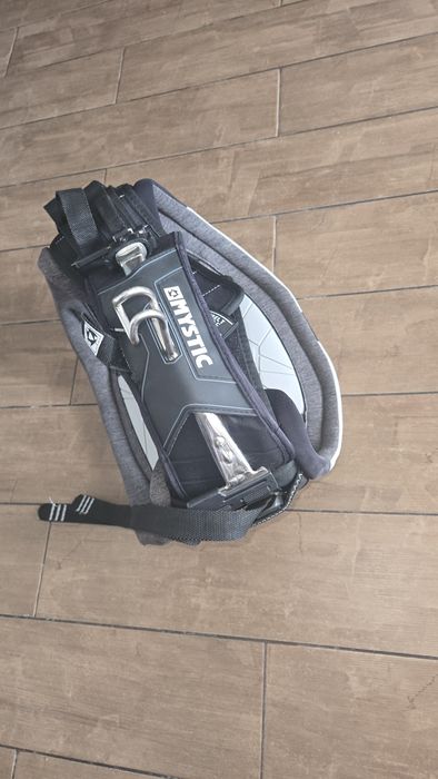 Placa ELEVEIGHT, seat harness PROLIMIT, harness MYSTIC, kitesurfing