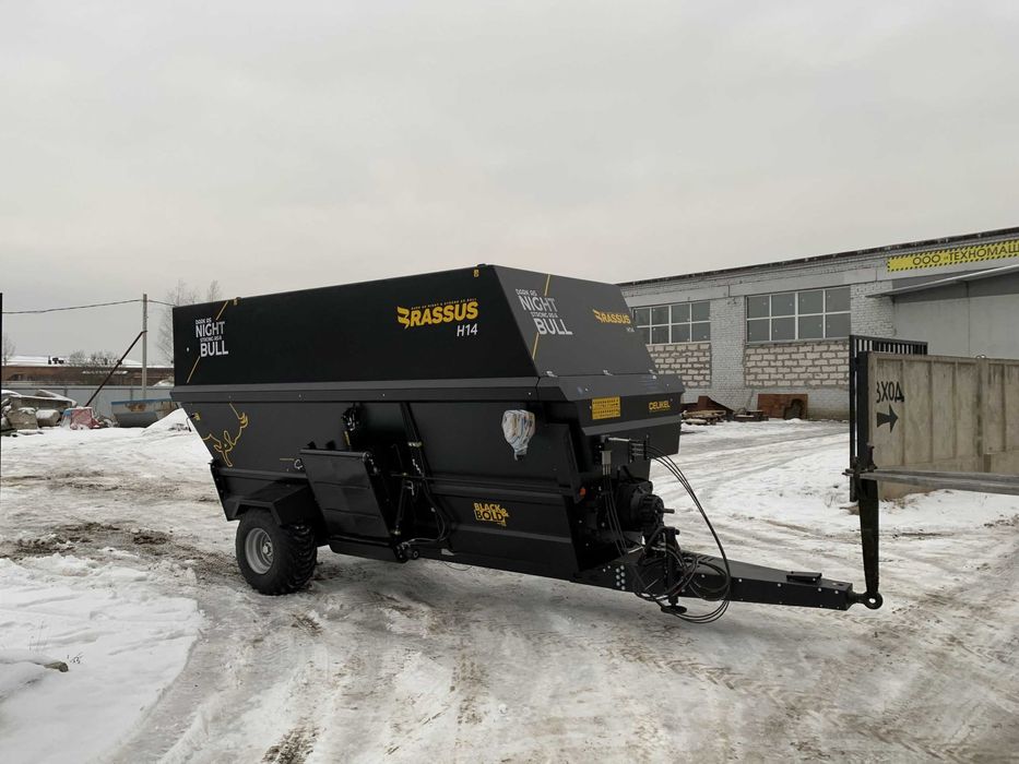 Горизонтальный смеситель-кормораздатчик Celikel Brassus H14 м