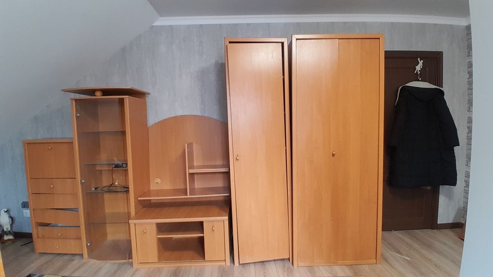 Продается шкаф стенка дешево