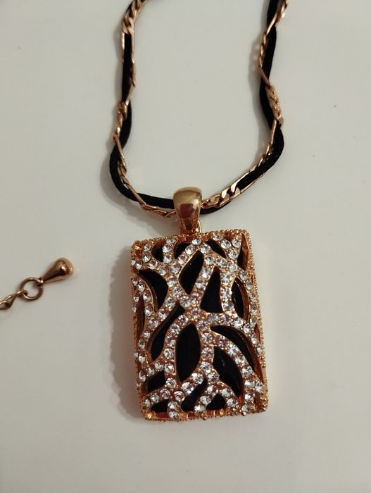 Цепочки с кулоном