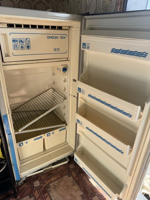 Продам холодильник