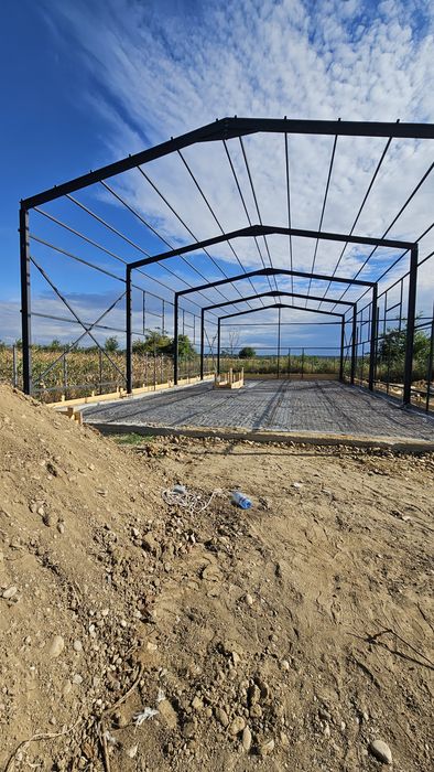 Vindem structuri metalice 8x20x4