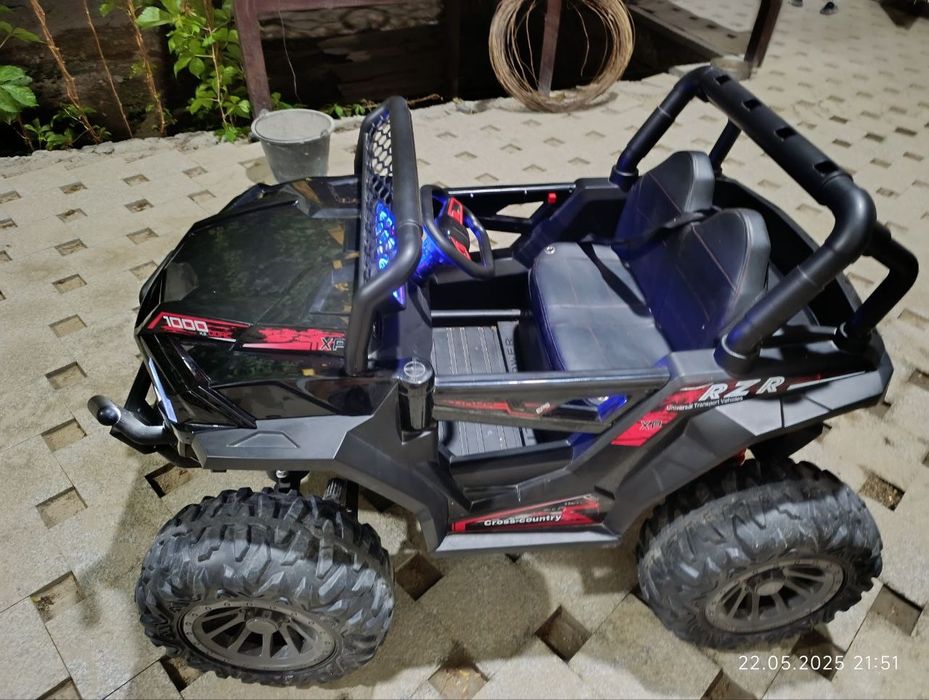 bolalar uchun eng katta mashina