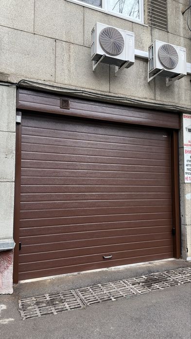 Секционные ворота Doorhan