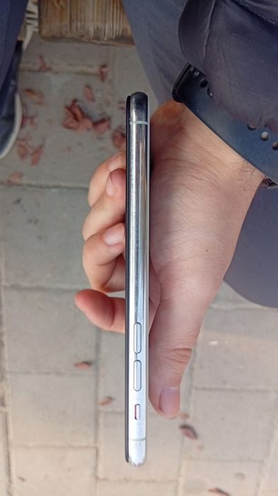 iPhone 11 pro / 64gb