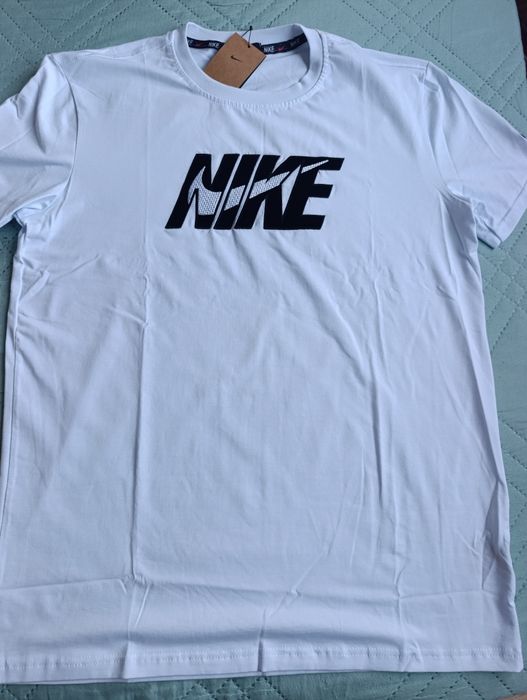 Тениска nike S размер
