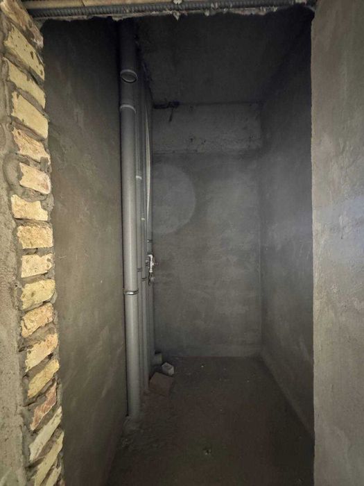 Продаётся 1х комн квартира на 6 этаже Ор-р 5 микрорайон Кармен