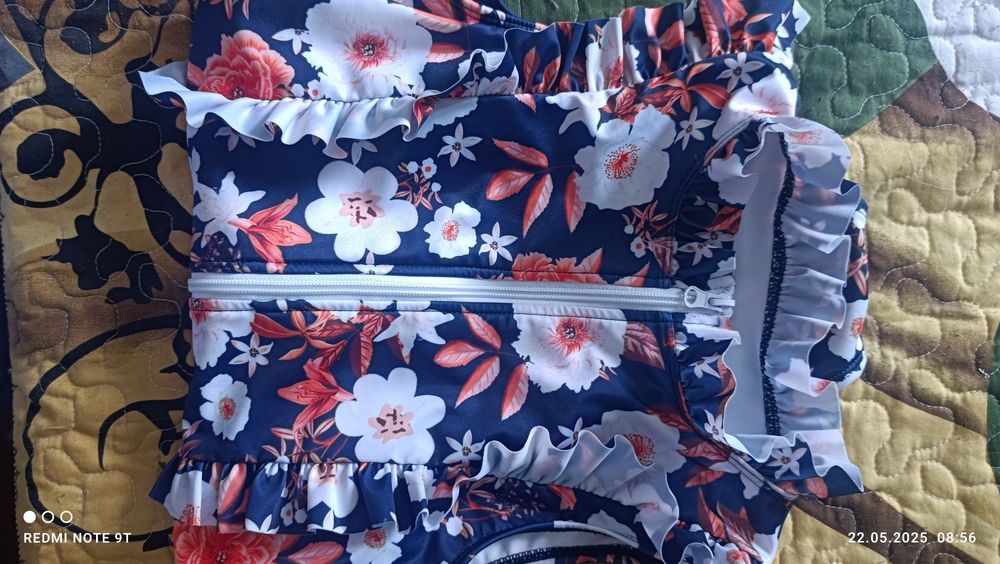 Женский купальник европейского производства.