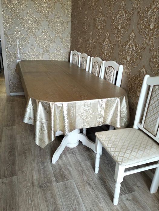 Продается стул со стульями