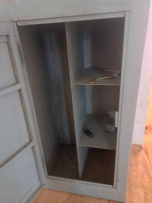 Сейф металический