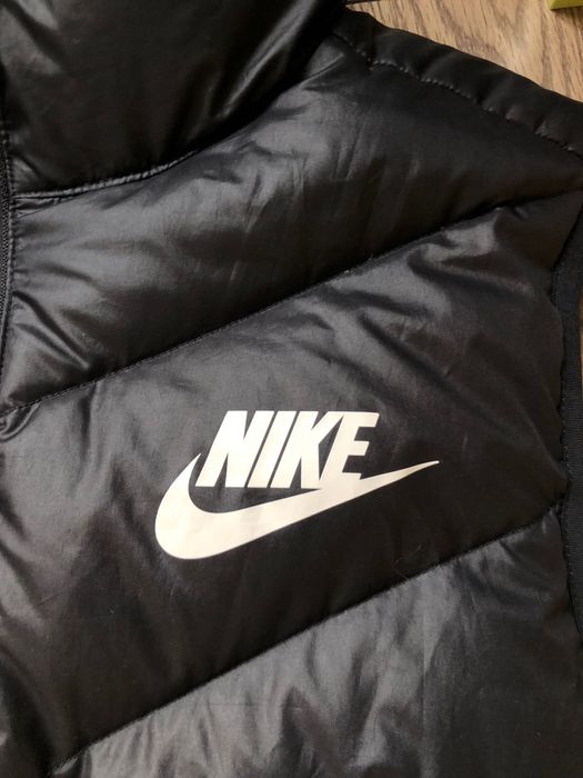 Nike мъжки елек.