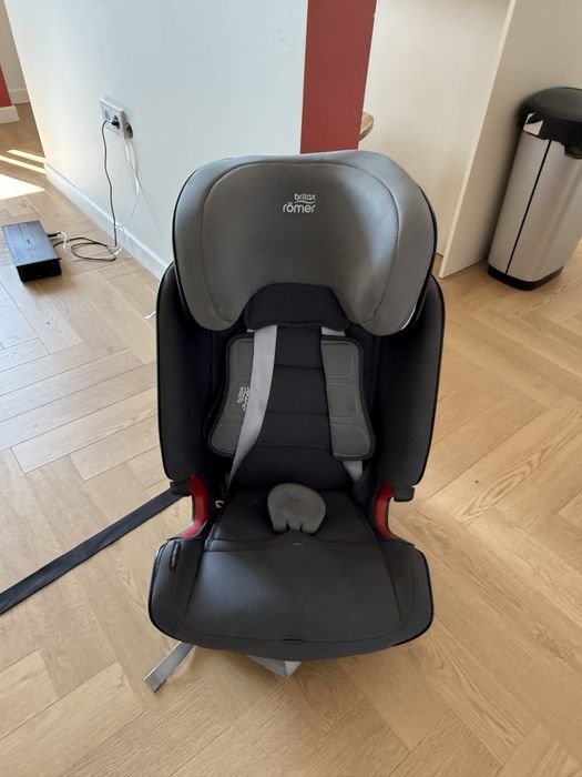 Автокресло britax romer