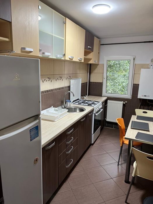 Persoana fizica apartament 2 camere Gara-Silvestru