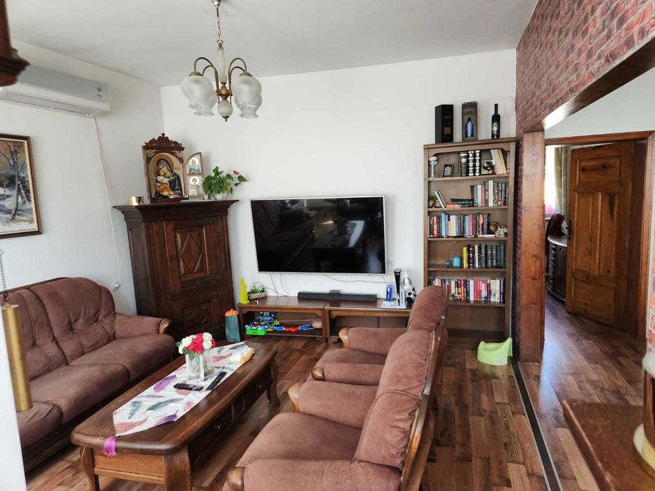 Продава се Къща в Горна Оряховица - 377 кв.м за 885 €/кв.м - Снимка #4