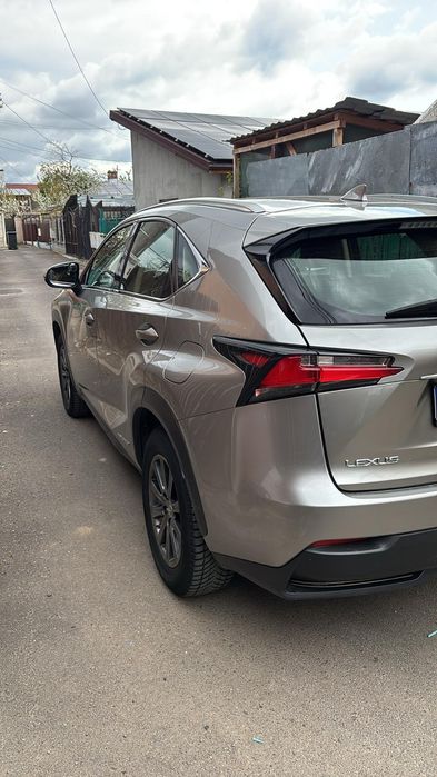 Lexus NX300h Hybrid