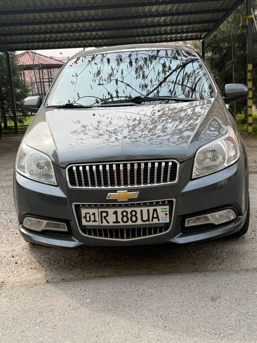 Нексия 3 сотилади