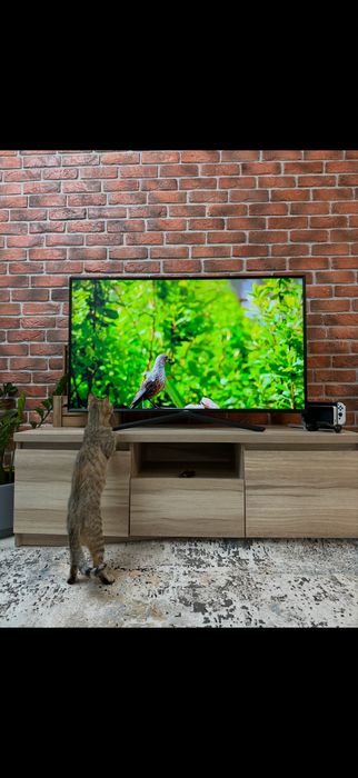 Samsung LED телевизор