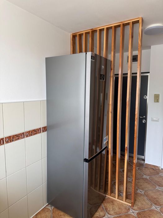 Închiriez apartament