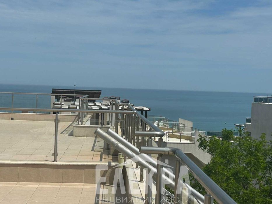 Продава се Двустаен апартамент в Варна, Център - 137 кв.м за 672 €/кв.м - Снимка #8