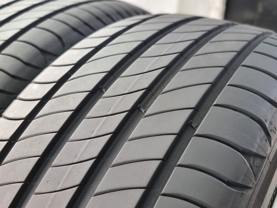 225/45/17 Michelin 4Броя: 200€ 6.3мм