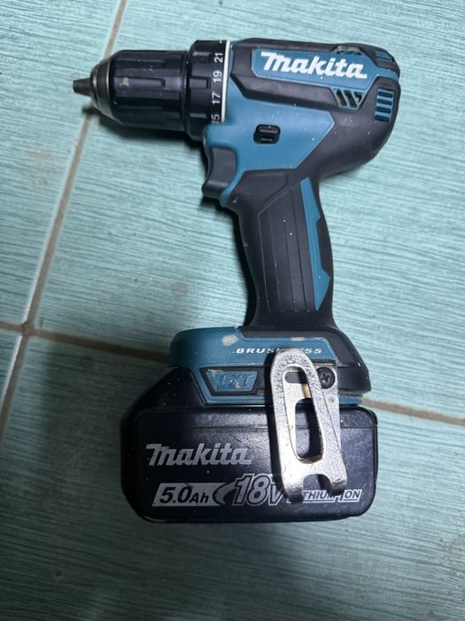 Makita ddf 485   Fara incarcator