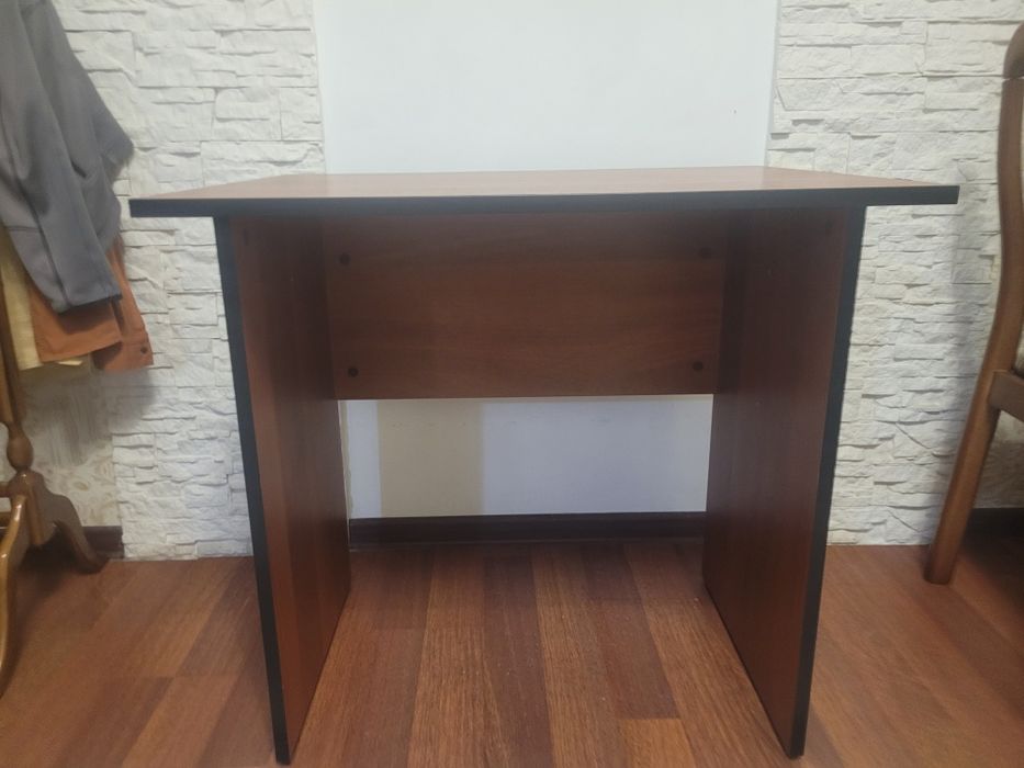 Стол компьютерный офисный