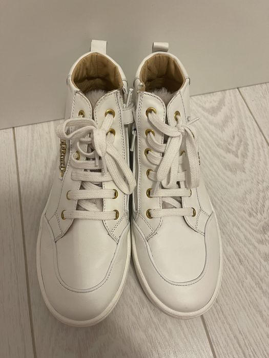 Pantofi Moschino originali, full piele