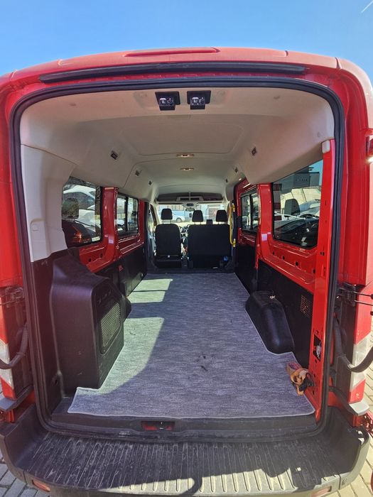 Vand Ford Transit 8+1 / 9 locuri 2015