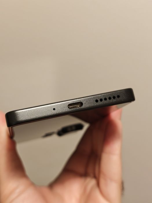 Vând Xiaomi Poco M6 Pro 256gb!